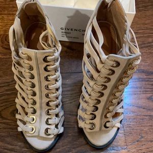 GIVENCHY SUED BEIGE HEEL SANDALS SIZE 36. NEVER BEEN WORN WITH BOX